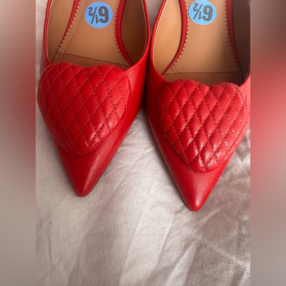Kate Spade New York Red Quilted Heart Pointed-Toe Mules – Slip-On Heels – 6.5 - Picture 3 of 8